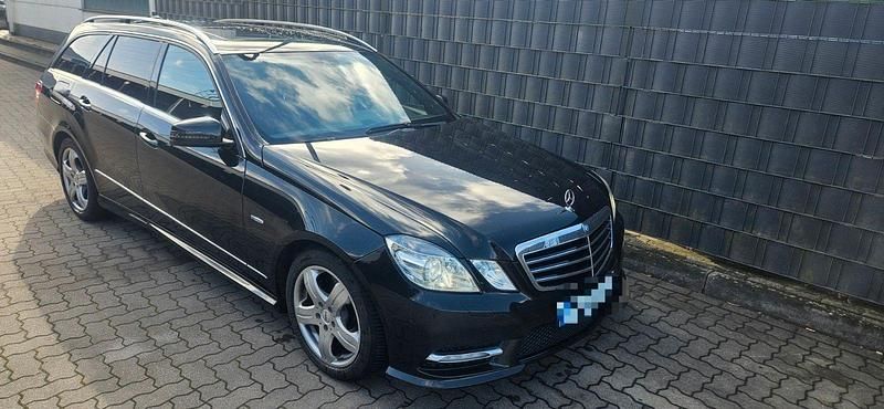 Gebraucht Mercedes E350 Avantgarde 265 PS (194 kW) 2011 Schwarz Kombi
