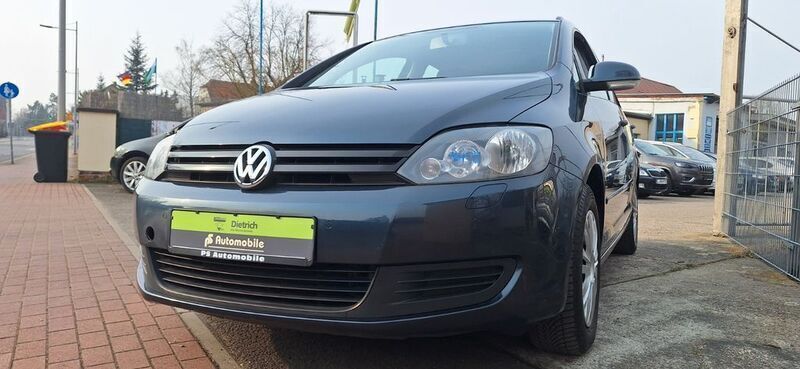 Blau Gebraucht 2010 VW Golf Plus Cross Trendline Van / Kleinbus | 5.999 € (Fairer Preis) - Bild 1/4
