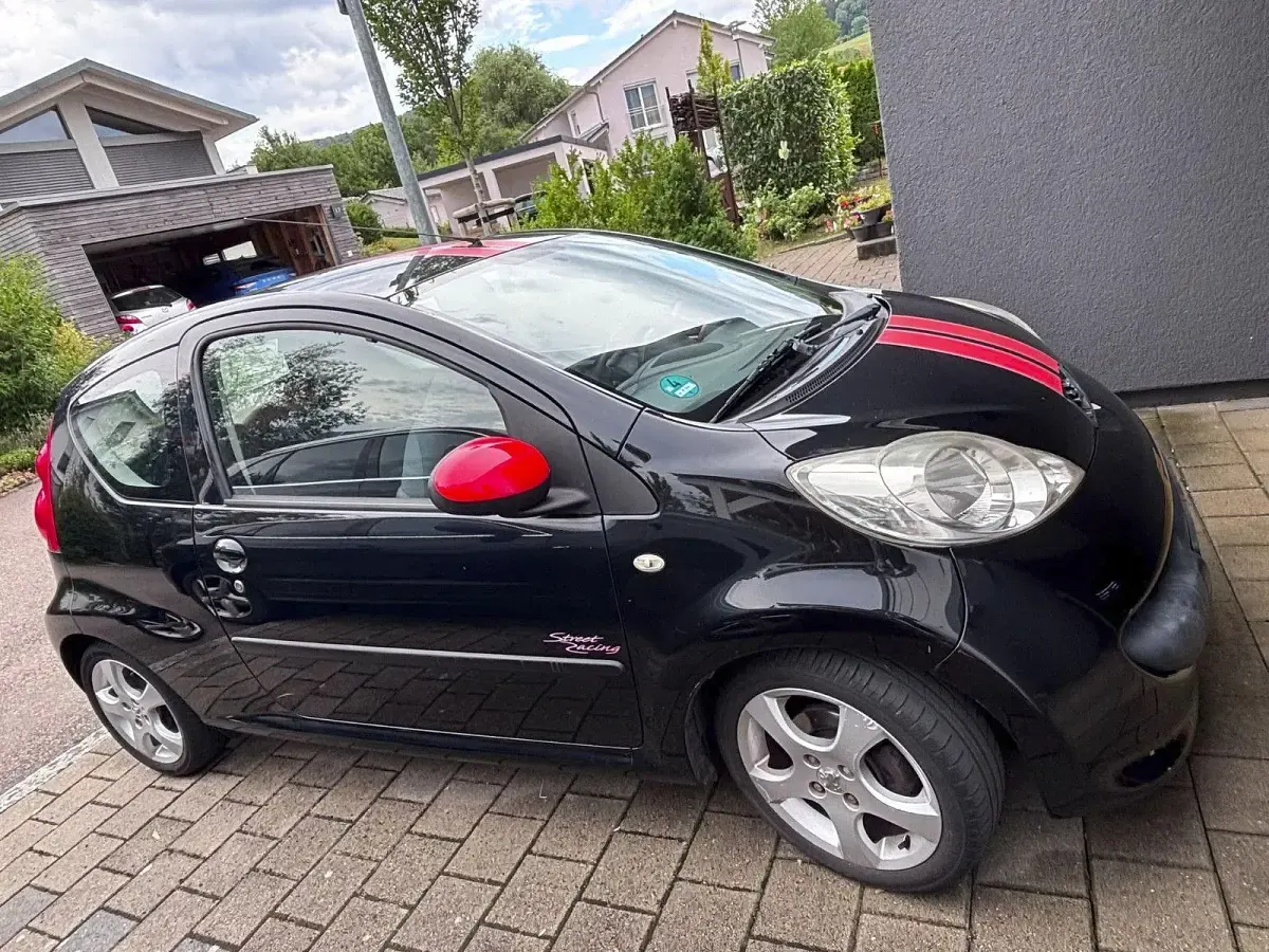 Gebraucht Peugeot 107 68 PS (50 kW) 2007 Schwarz Kleinwagen