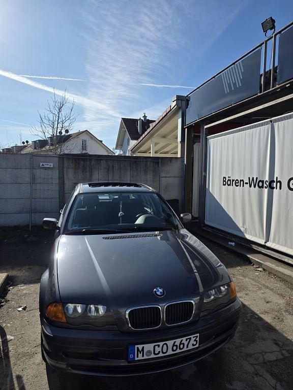Gebraucht BMW 318 116 PS (85 kW) 1998 Grau Limousine