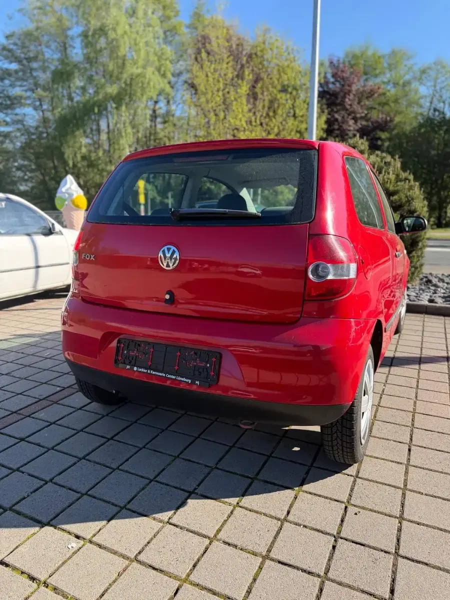 Gebraucht VW Fox 54 PS (39 kW) 2007 Rot Kleinwagen