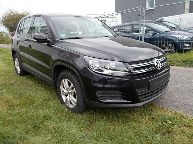 Schwarz Gebraucht 2014 VW Tiguan Trendline SUV | 9.500 € (Superpreis) - Bild 1/4