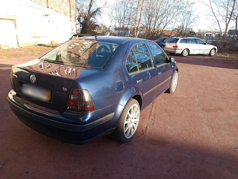 Gebraucht VW Bora 101 PS (74 kW) 2005 Blau Limousine