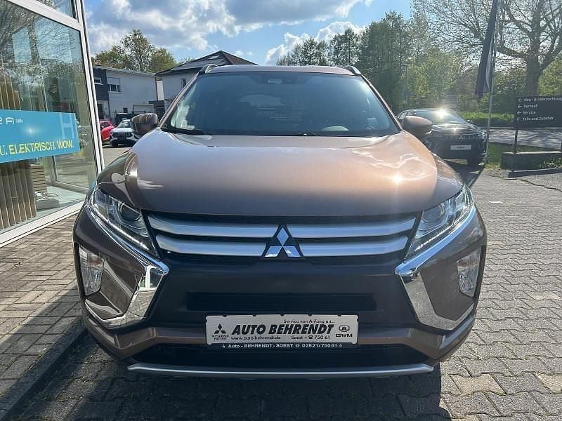 Usata Mitsubishi Eclipse Cross Active 163 CV (119 kW) 2019 Marrone SUV