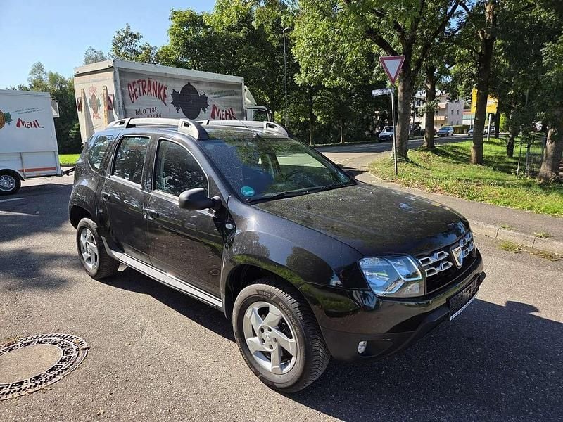 Perlmuttschwarz Gebraucht 2014 Dacia Duster Lauréate SUV | 6.550 € (Fairer Preis) - Bild 1/4
