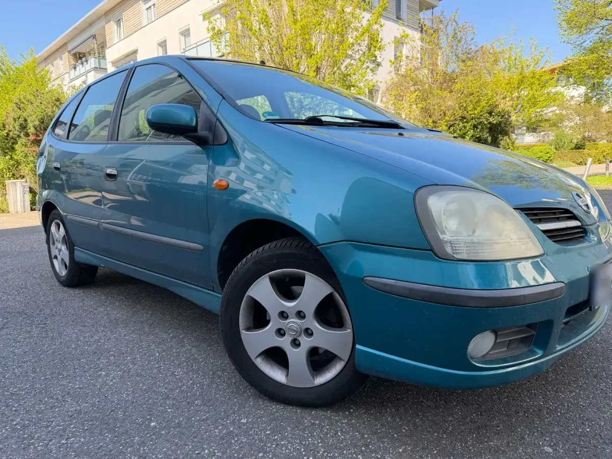 Gebraucht Nissan Almera Tino 116 PS (85 kW) 2003 Van / Kleinbus