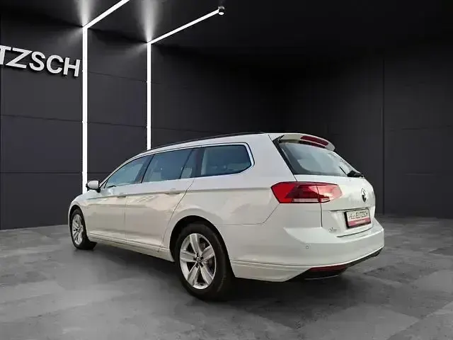 Gebraucht VW Passat Business 190 PS (139 kW) 2020 Pure white Kombi