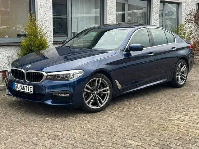 Gebraucht BMW 530 M Sport 252 PS (185 kW) 2018 Blau Limousine