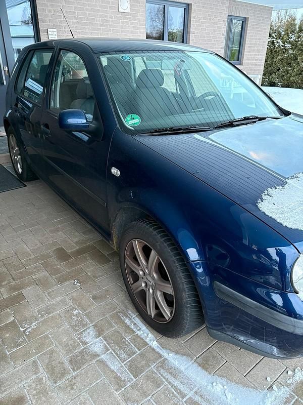 Gebraucht VW Golf IV 75 PS (55 kW) 2001 Blau Limousine