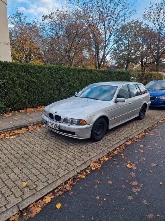 Second-hand BMW 525 163 CP (119 kW) 2003 Gri Break