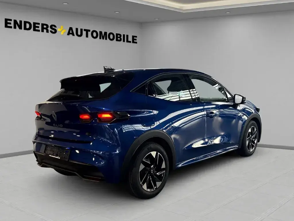 Neu Renault Clio Evolution 159 PS (116 kW) 2025 Blau Kleinwagen