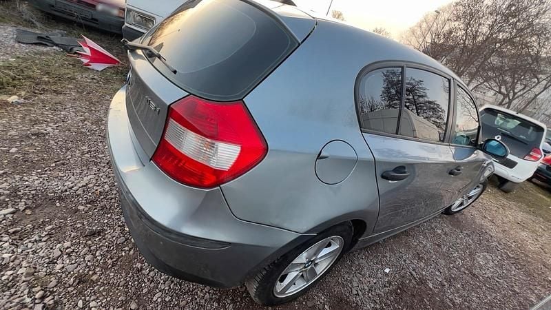 Gebraucht BMW 118 129 PS (94 kW) 2005 Silber Kleinwagen