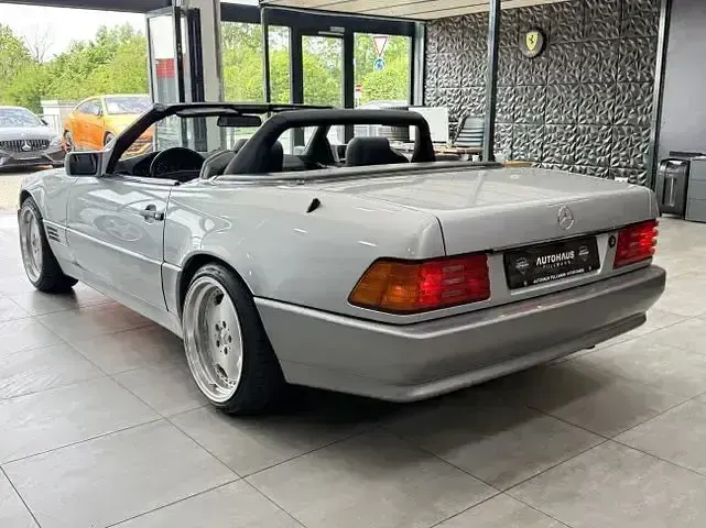 Gebraucht Mercedes SL300 190 PS (139 kW) 1993 Brillantsilber  metallicl Cabrio