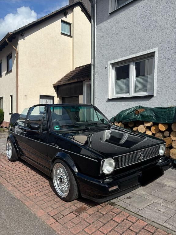 Schwarz Gebraucht 1991 VW Golf Cabriolet Sportline Cabrio | 12.800 € - Bild 1/4