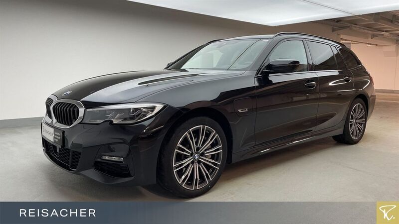 Saphirschwarz Gebraucht 2022 BMW 330e Shadowline Kombi | 32.899 € (Superpreis) - Bild 1/4