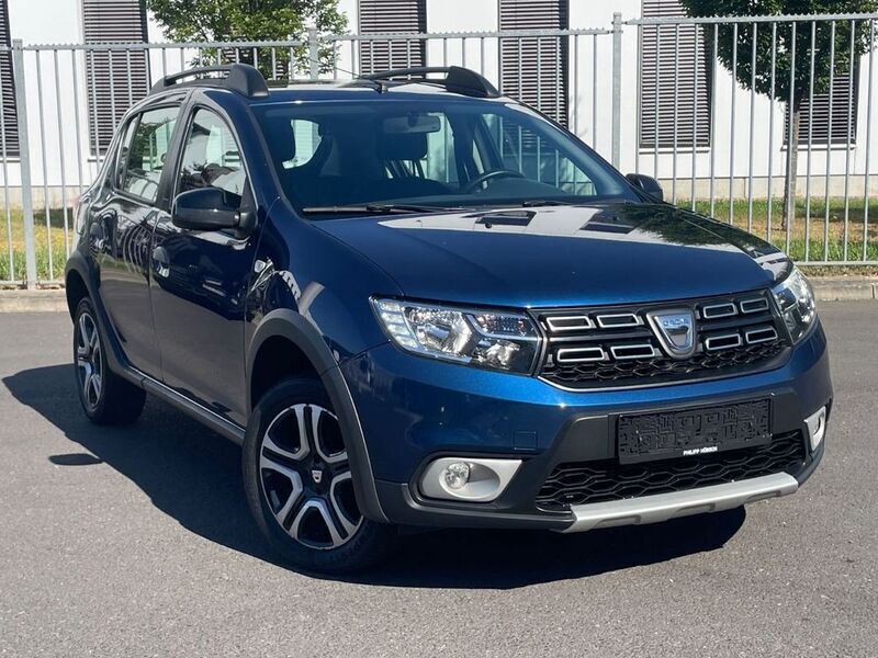 Blau Gebraucht 2019 Dacia Sandero Kleinwagen | 6.999 € (Guter Preis) - Bild 1/2