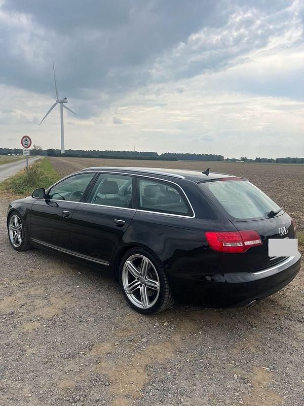 Schwarz Gebraucht 2010 Audi A6 Comfort Kombi | 8.000 € (Etwas zu teuer) - Bild 1/4