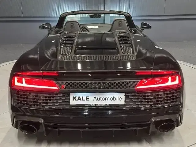 Używany Audi R8 Spyder Performance 620 KM (456 kW) 2022 Czarny Kabriolet