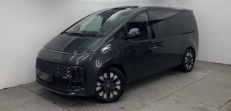 Graphite grey Gebraucht 2021 Hyundai Staria Signature Van | 44.300 € (Fairer Preis) - Bild 1/4
