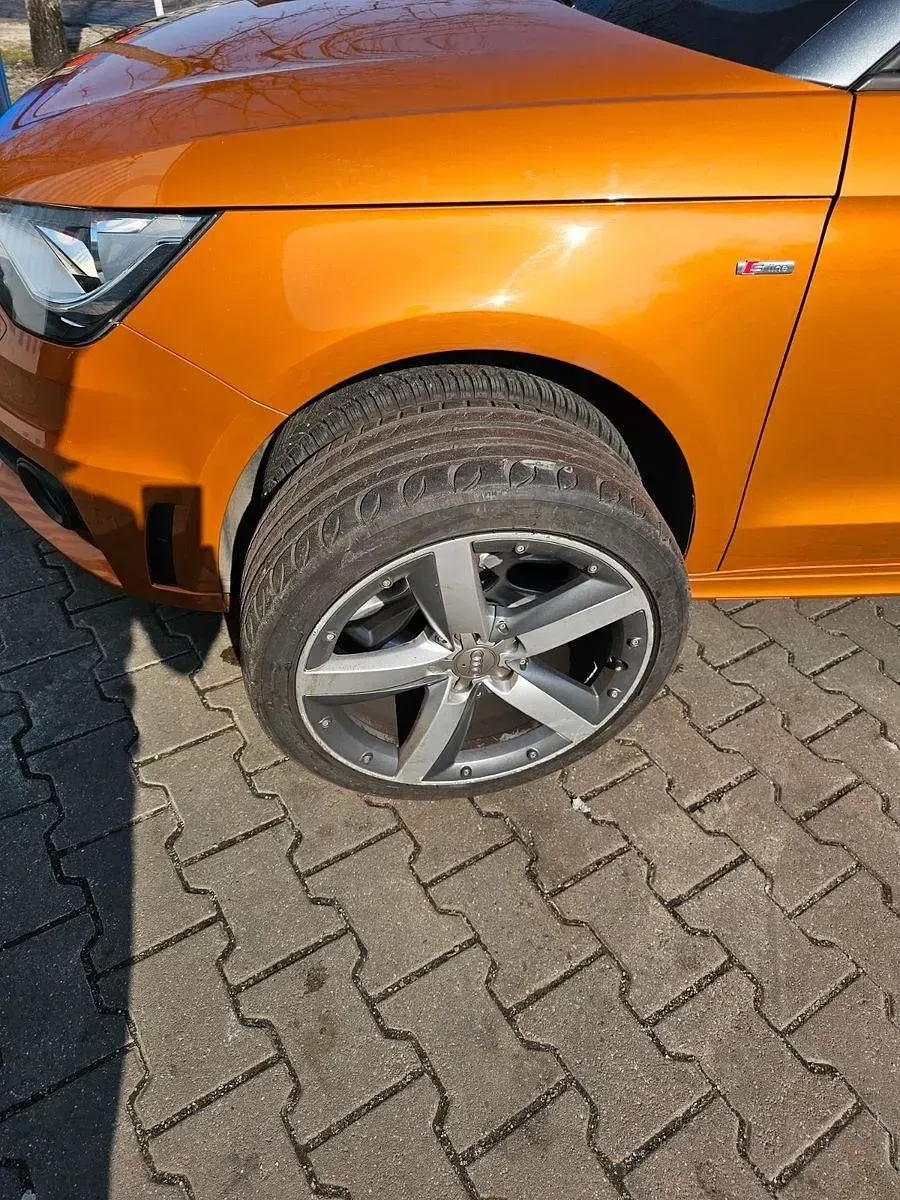 Gebraucht Audi A1 Sportback S-Line 86 PS (63 kW) 2012 Orange Kleinwagen