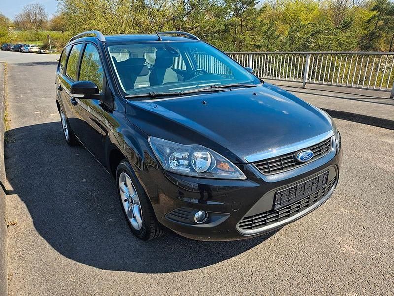 Gebraucht Ford Focus Style 125 PS (91 kW) 2009 Schwarz Limousine