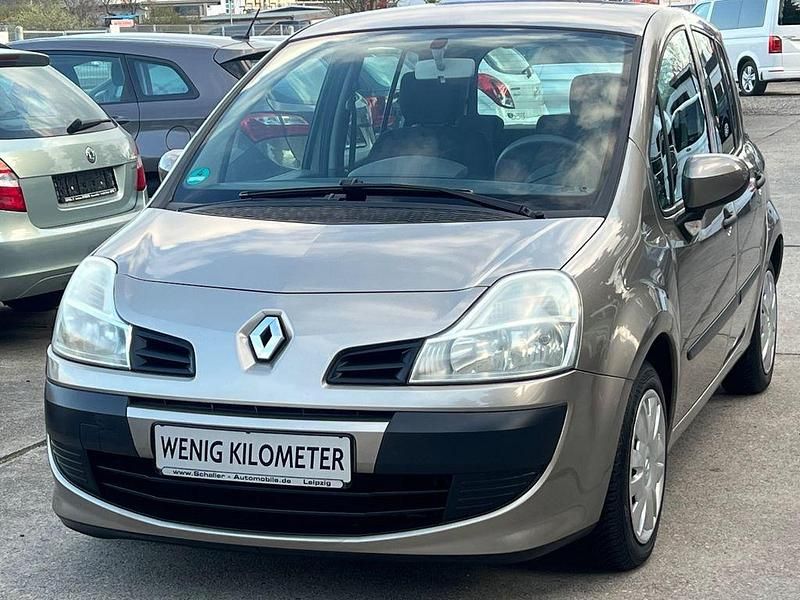 Gebraucht Renault Modus Avantage 75 PS (55 kW) 2008 Gold Van / Kleinbus