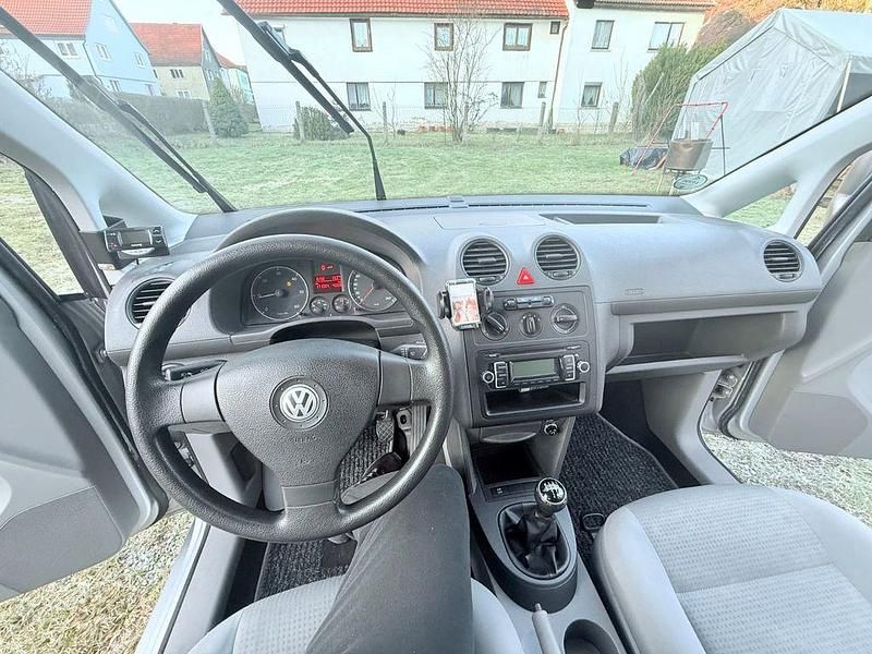 Gebraucht VW Caddy Life 105 PS (77 kW) 2010 Silber Van / Kleinbus
