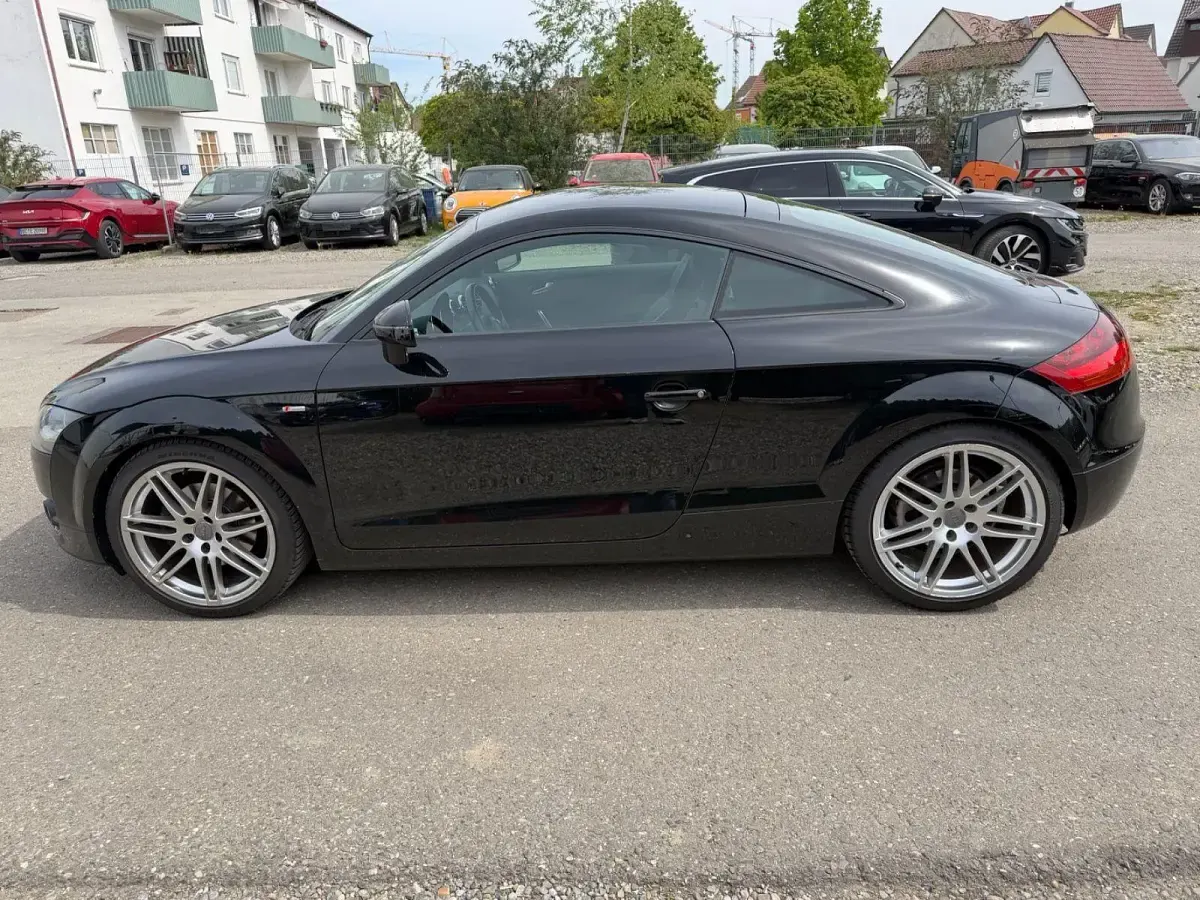 Second-hand Audi TT S-Line 200 CP (147 kW) 2008 Negru Coupe