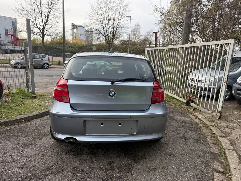 Gebraucht BMW 116 Advantage 122 PS (89 kW) 2010 Blau Kleinwagen