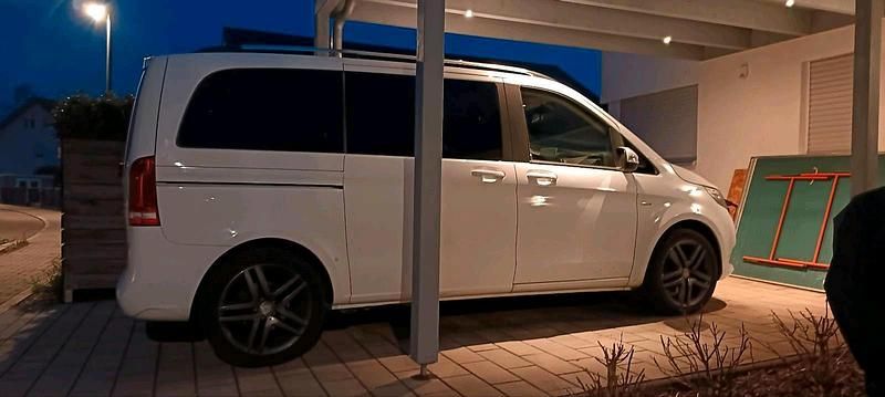 Gebraucht Mercedes V250 190 PS (139 kW) 2016 Weiß Van / Kleinbus