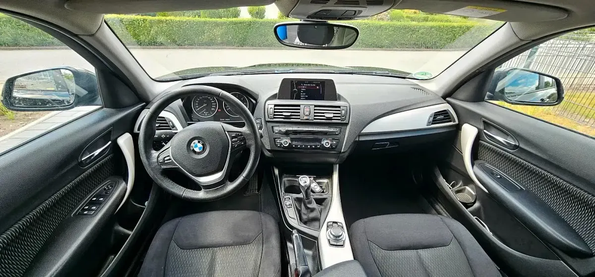 Gebraucht BMW 118 143 PS (105 kW) 2014 Schwarz Kleinwagen