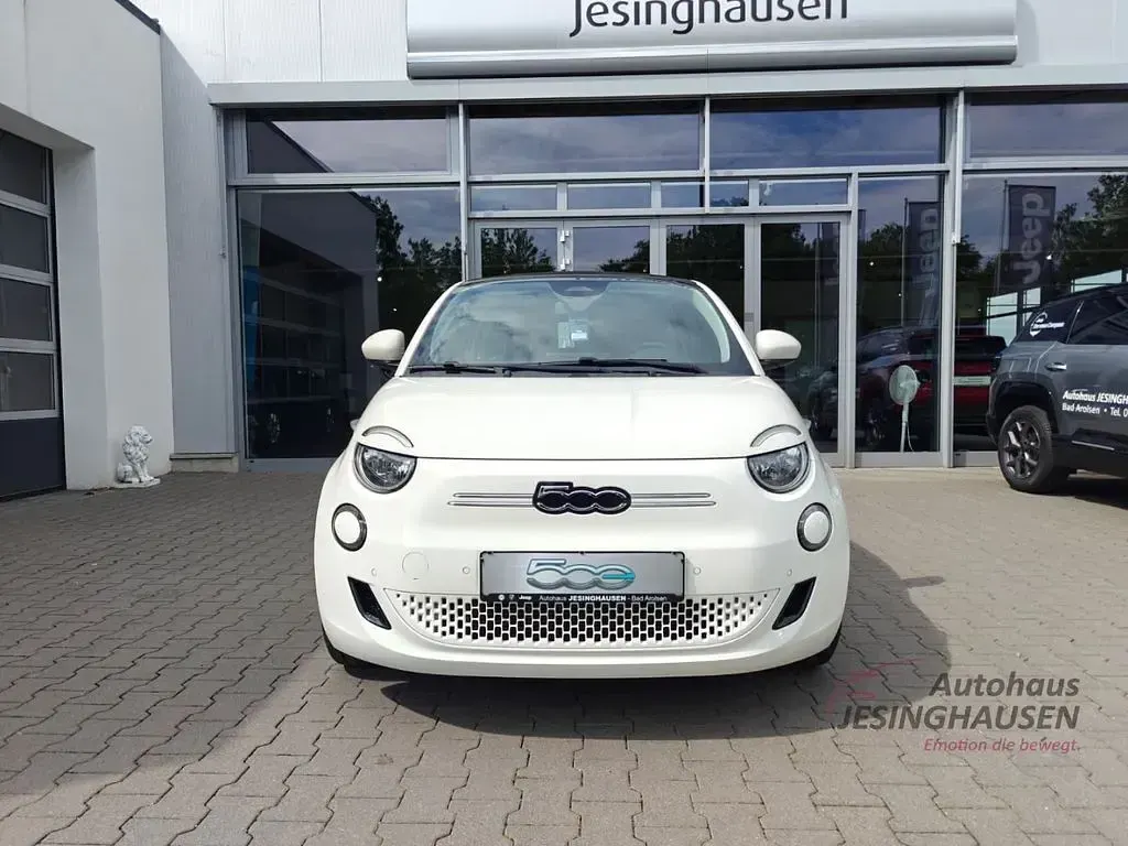 Gebraucht Fiat 500e 86 kW (118 PS) 2024 Arktis weiß Cabrio