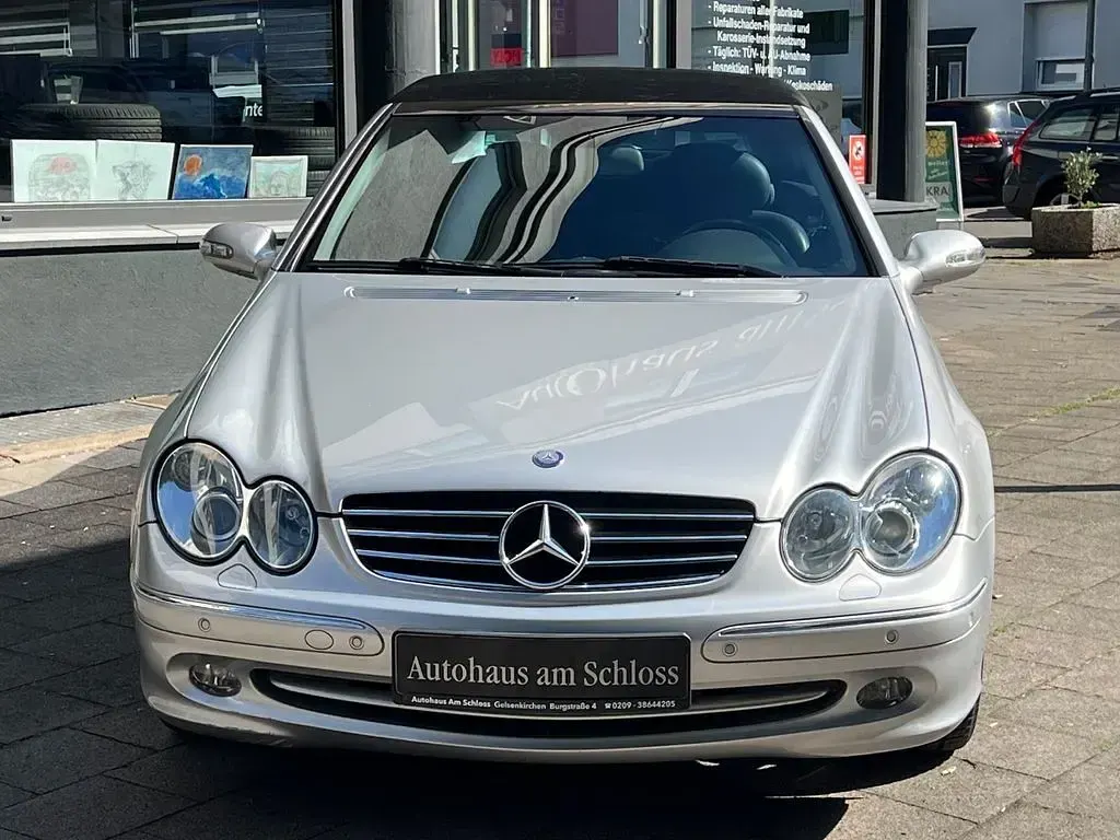 Gebraucht Mercedes CLK320 Avantgarde 218 PS (160 kW) 2003 Silber Cabrio
