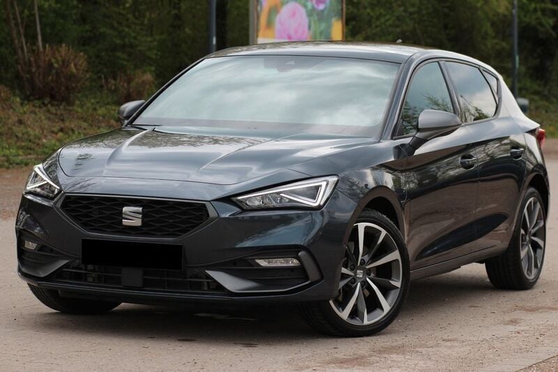 Schwarz Gebraucht 2023 Seat Leon FR Limousine | 22.500 € (Superpreis) - Bild 1/4