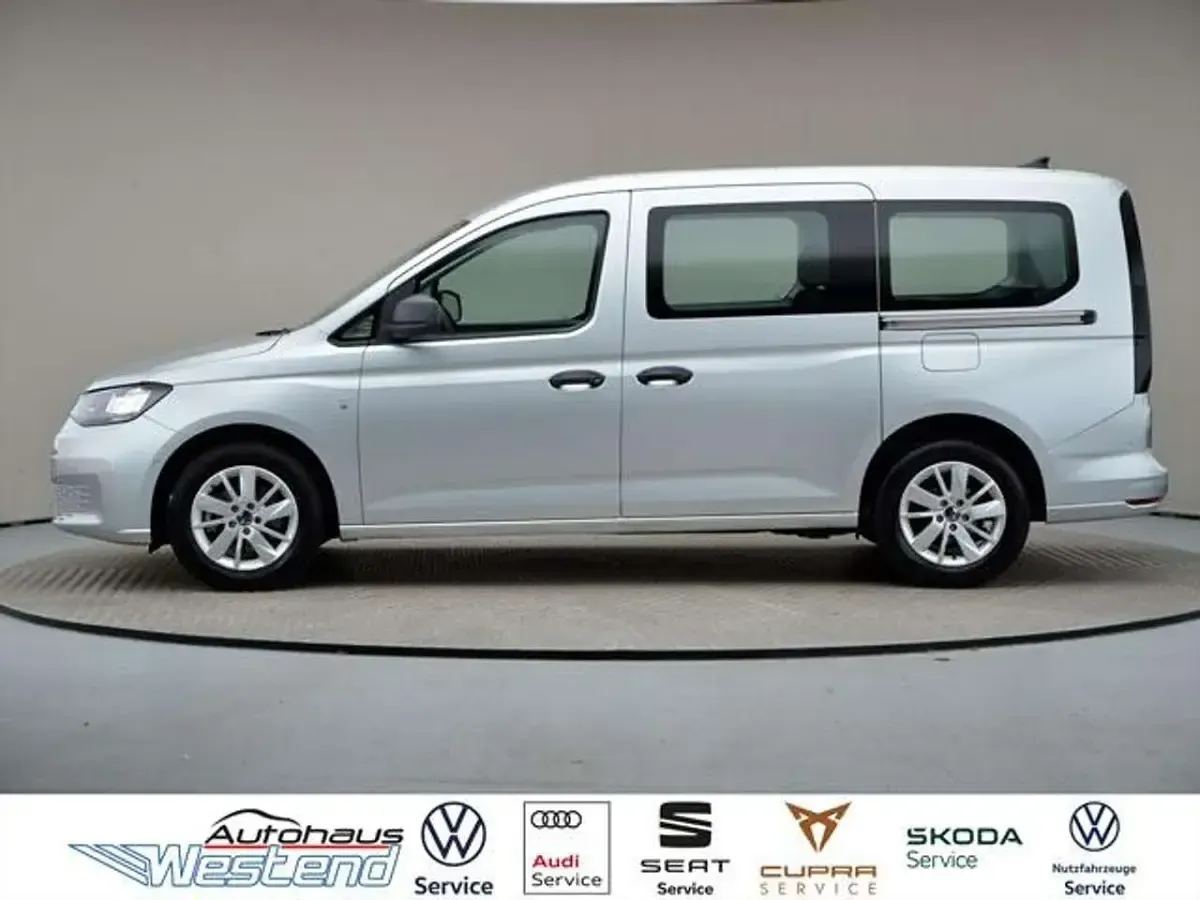 Gebraucht VW Caddy Maxi 114 PS (83 kW) 2023 Reflexsilber Van / Kleinbus