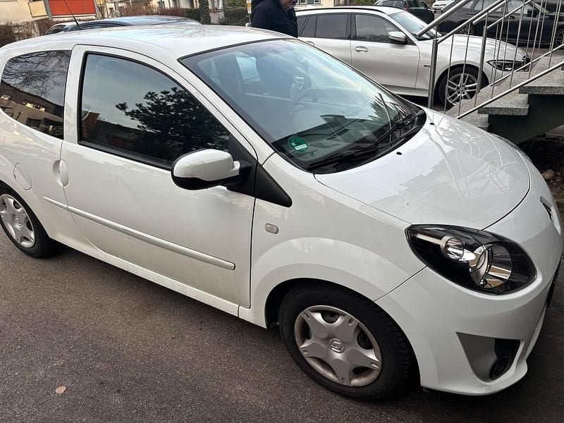 Weiß Gebraucht 2011 Renault Twingo Kleinwagen | 2.799 € (Guter Preis) - Bild 1/4
