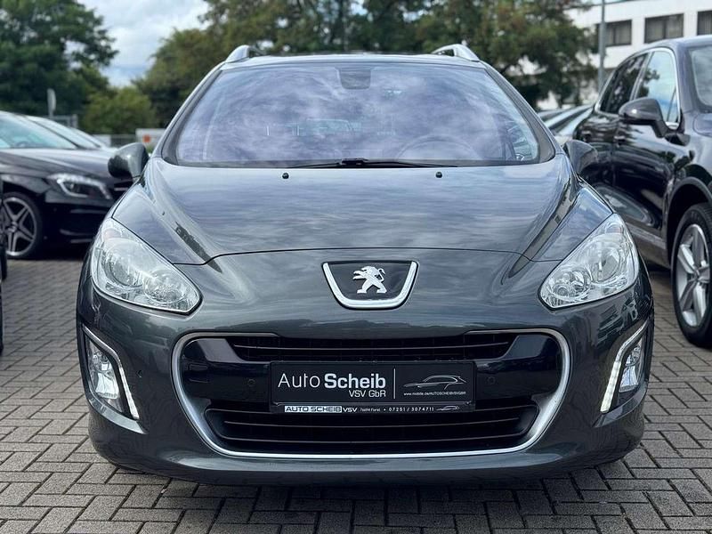 Gebraucht Peugeot 308 SW Allure 114 PS (83 kW) 2013 Gris shark Kombi