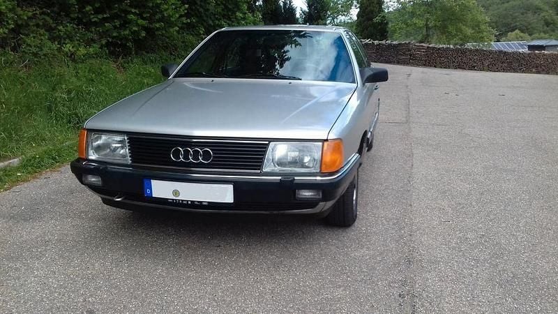 Gebraucht Audi 100 Design 116 PS (85 kW) 1986 Silber Limousine