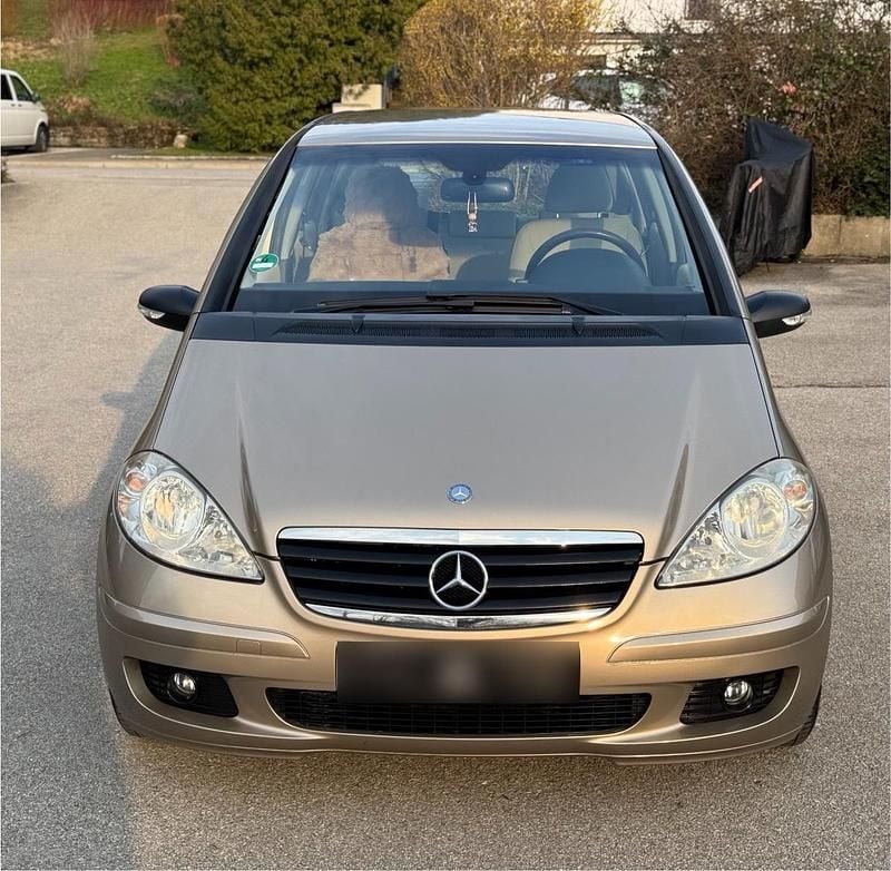 Gebraucht Mercedes A150 95 PS (69 kW) 2006 Gold Kleinwagen