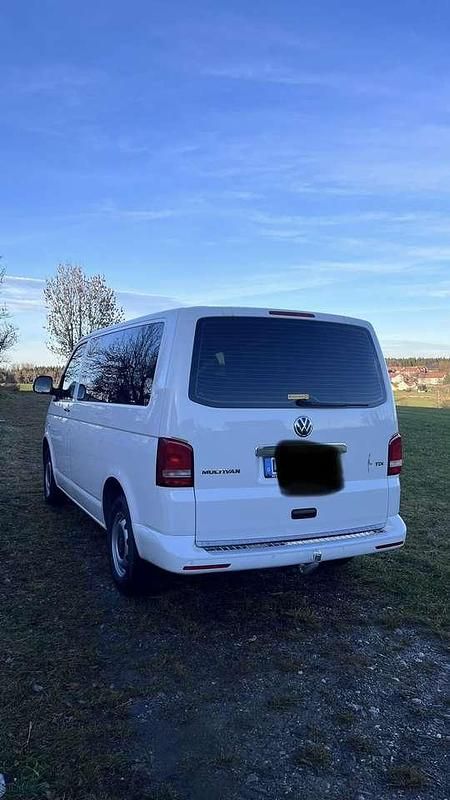 Gebraucht VW T5 Startline 140 PS (102 kW) 2015 Weiß Van