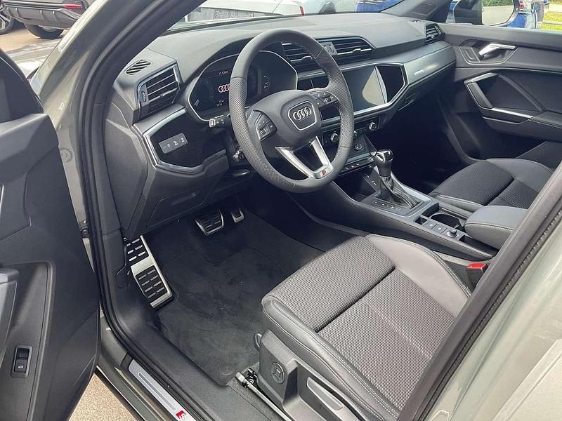 Chronosgrau metallic Neu 2025 Audi Q3 Sportback S-Line SUV | 50.095 € (Superpreis) - Bild 1/2