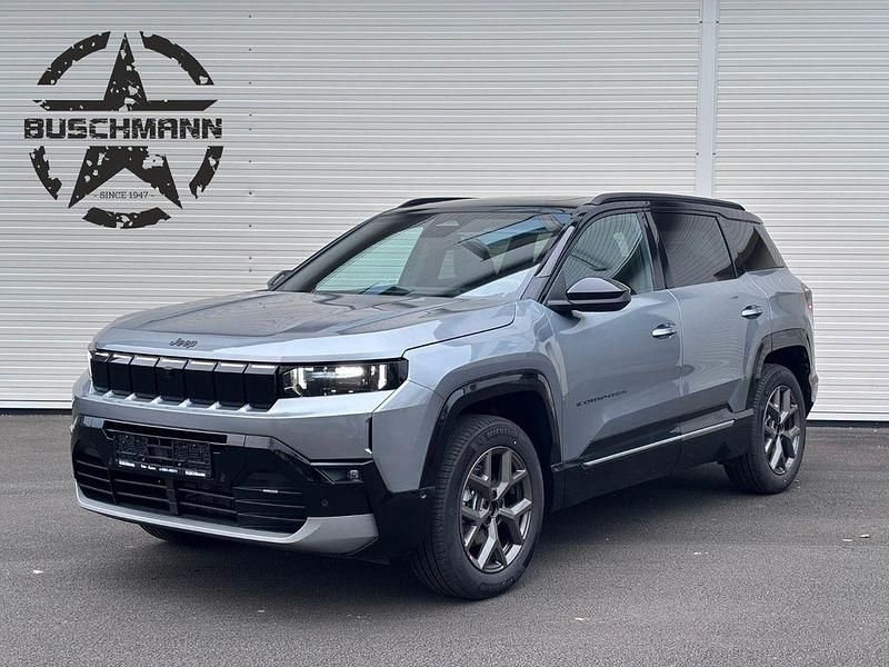 Neu Jeep Compass 145 PS (106 kW) 2025 Grau SUV