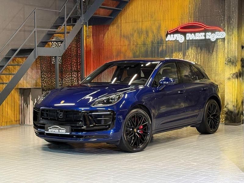 Enzianblau Gebraucht 2022 Porsche Macan GTS Sport SUV | 64.900 € (Fairer Preis) - Bild 1/4