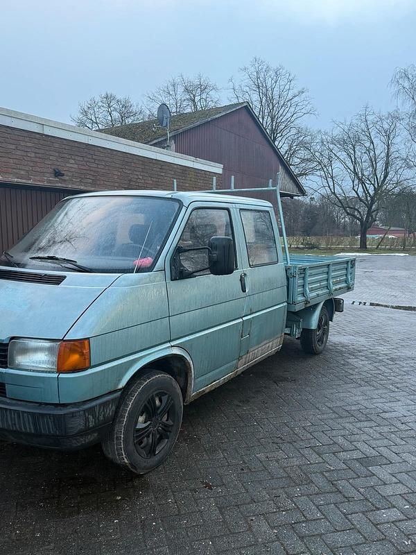 Gebraucht VW T4 68 PS (50 kW) 1992 Blau Van