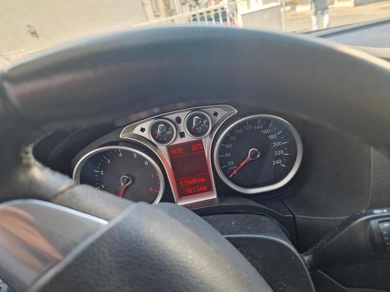 Second-hand Ford Focus 2010 Negru Break