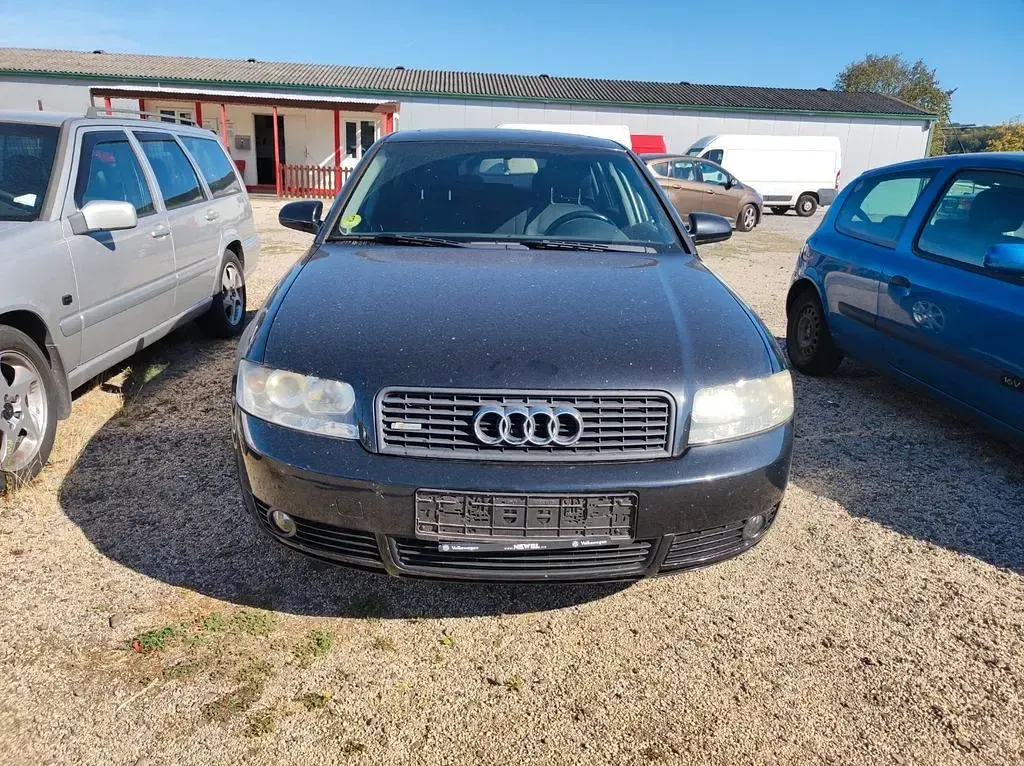 Gebraucht Audi A4 131 PS (96 kW) 2004 Schwarz Limousine