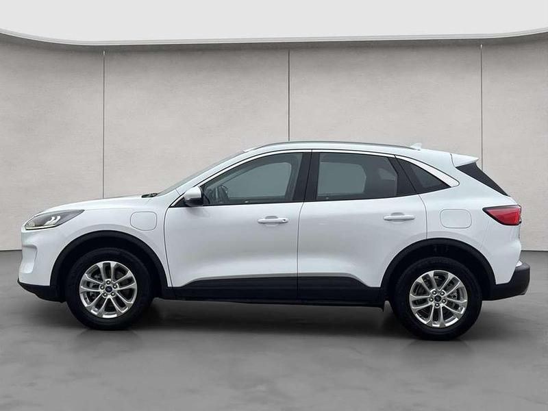 Gebraucht Ford Kuga Titanium 224 PS (164 kW) 2022 Weiß SUV