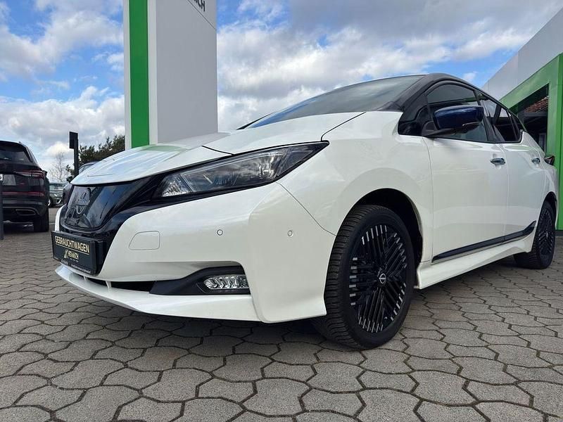 Gebraucht Nissan Leaf 360º 160 kW (218 PS) 2023 Schwarz Kleinwagen