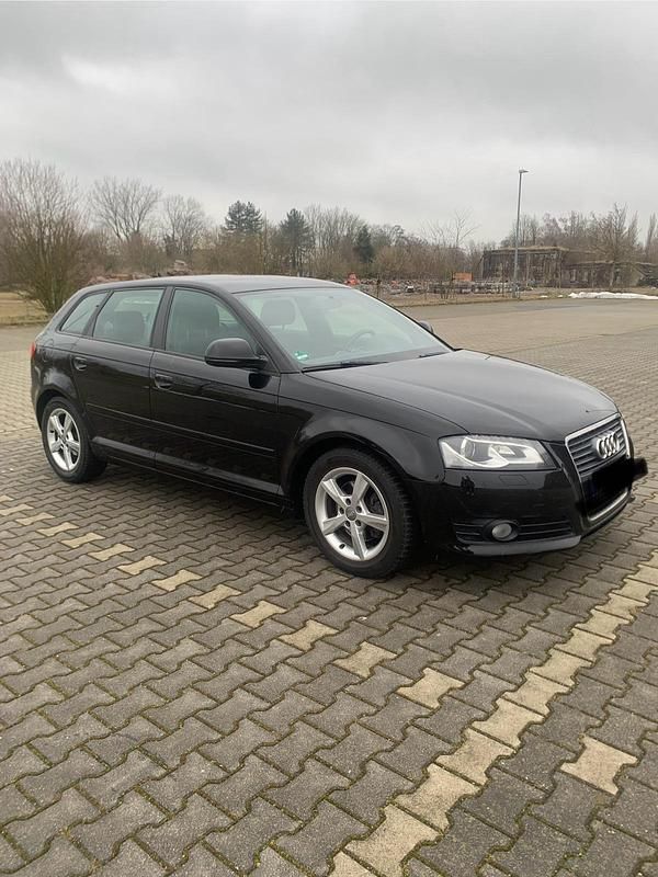 Gebraucht Audi A3 Sportback 125 PS (91 kW) 2010 Schwarz Kleinwagen