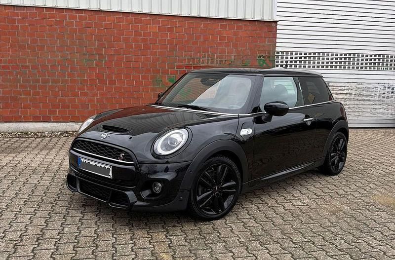 Gebraucht Mini Cooper S 192 PS (141 kW) 2020 Schwarz Kleinwagen